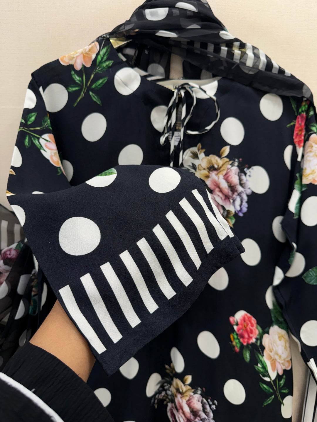 polka dot Pakistani Farshi suits