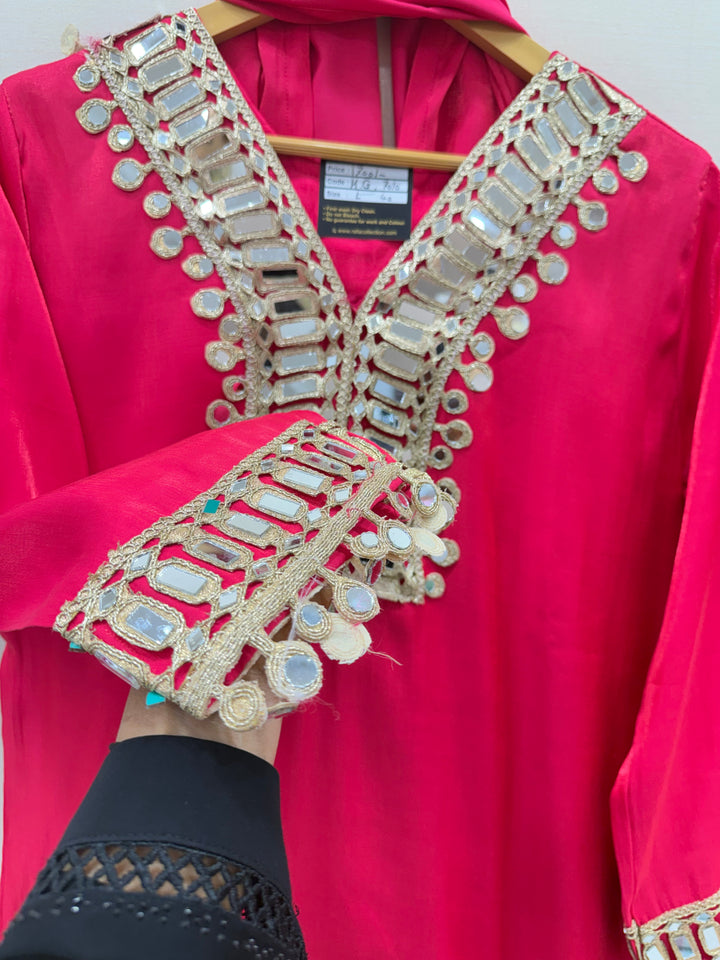 mirror viral Suits 7010