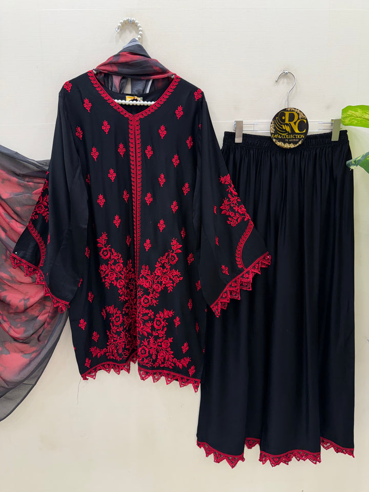 Pakistani Embroidered suits