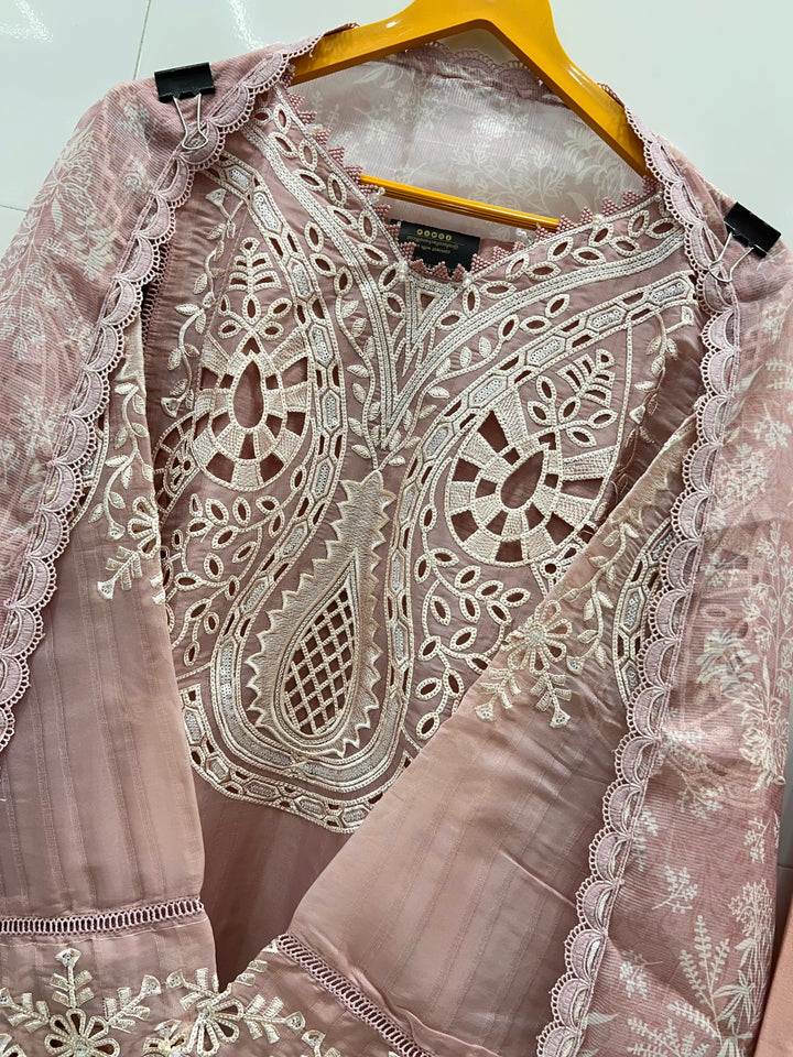 Premium cutwork suit 2668
