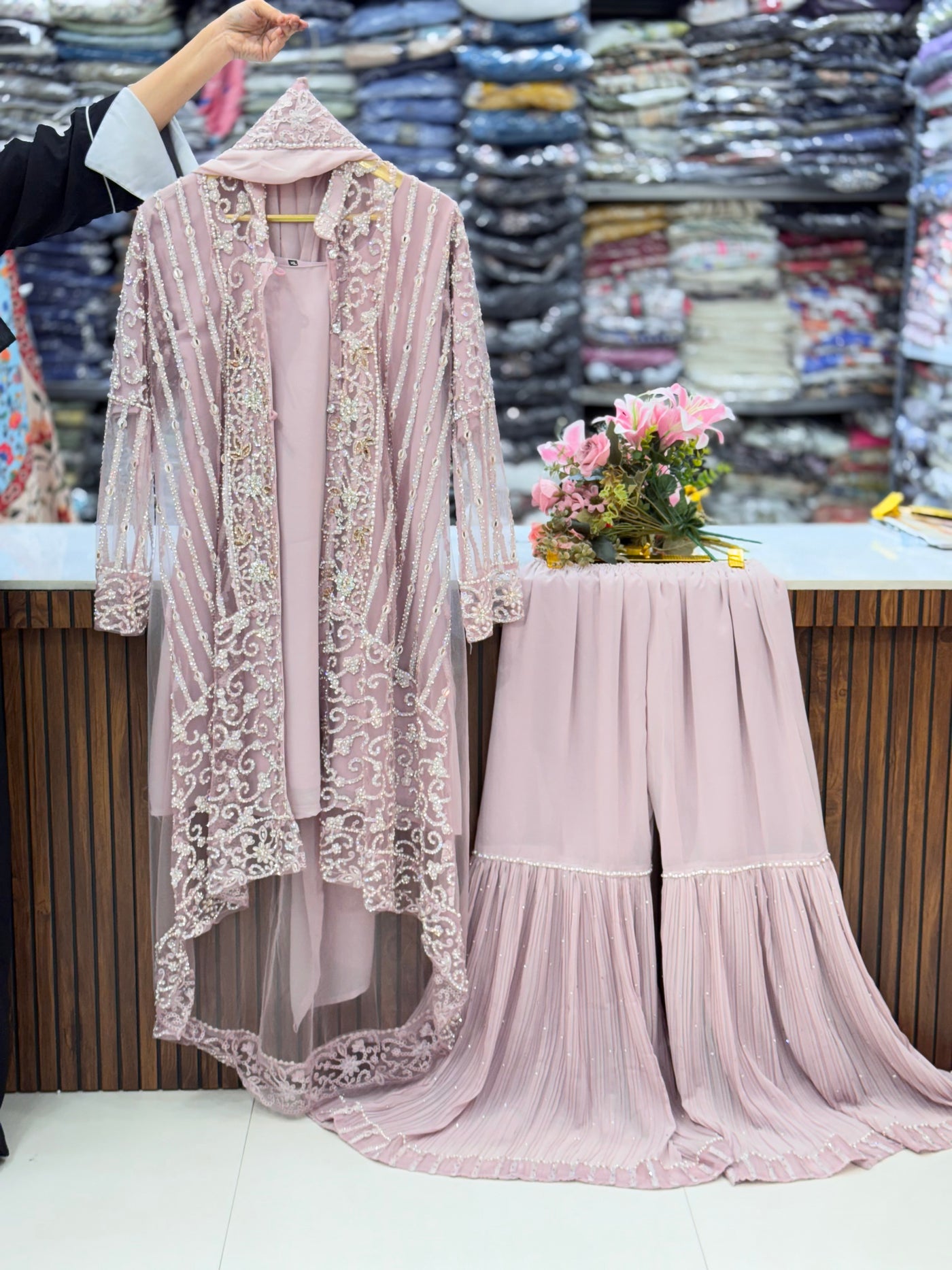 Exclusive wedding dress 10002