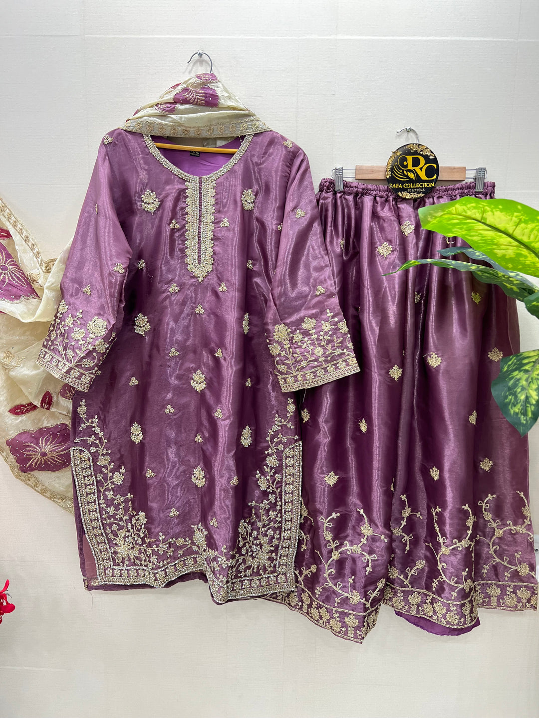 Shimmer viral suits 2971
