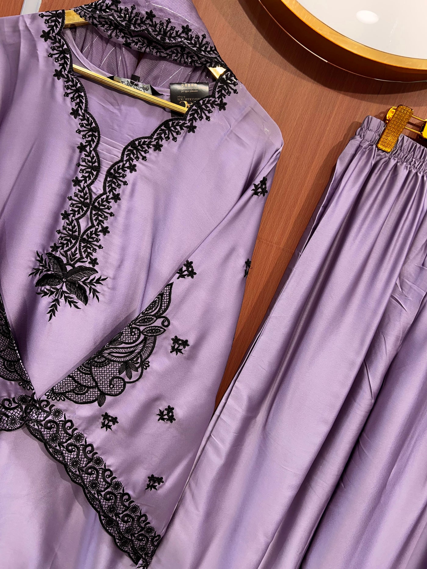 Pakistani formals suit 2739