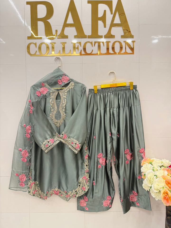 Pakistani Farshi salwar Suits