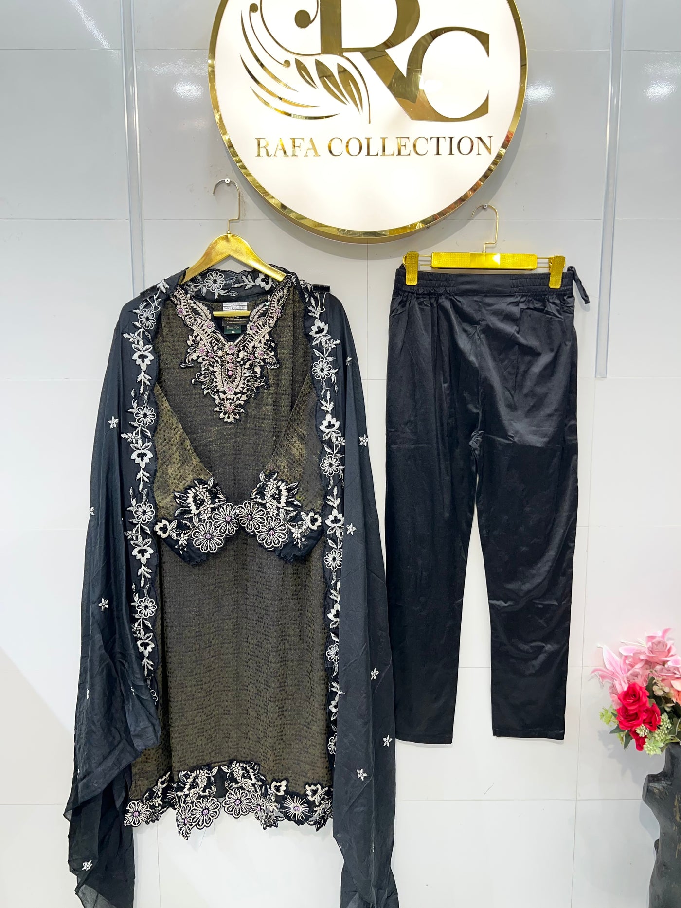 Karachi handwork Suit 1510