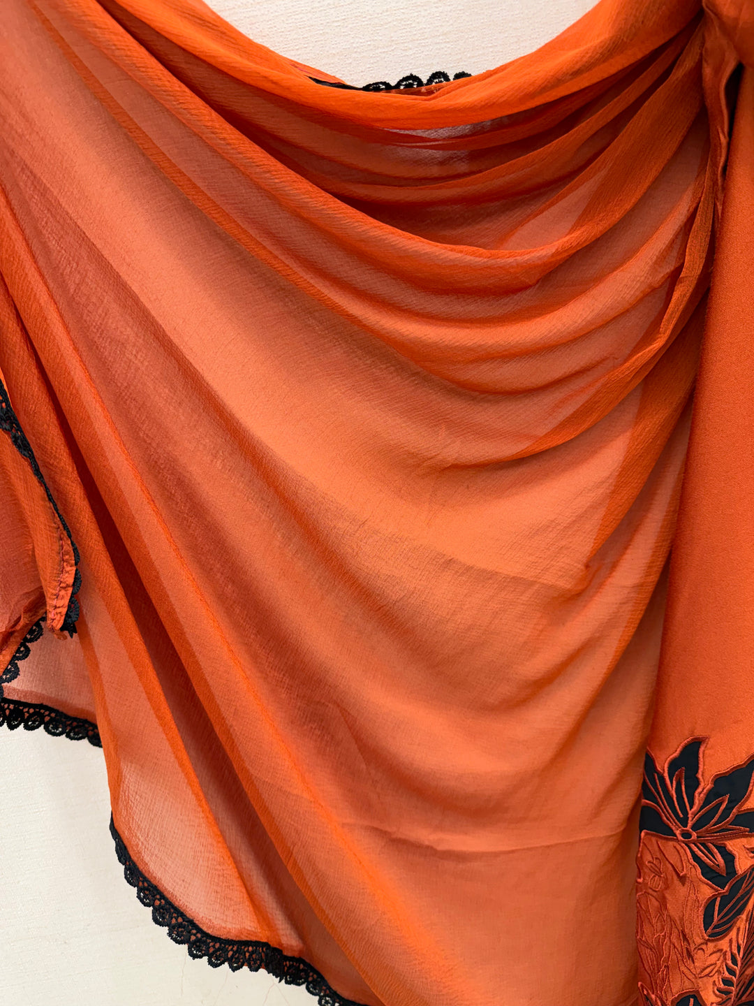 Cutwork embroidered suits