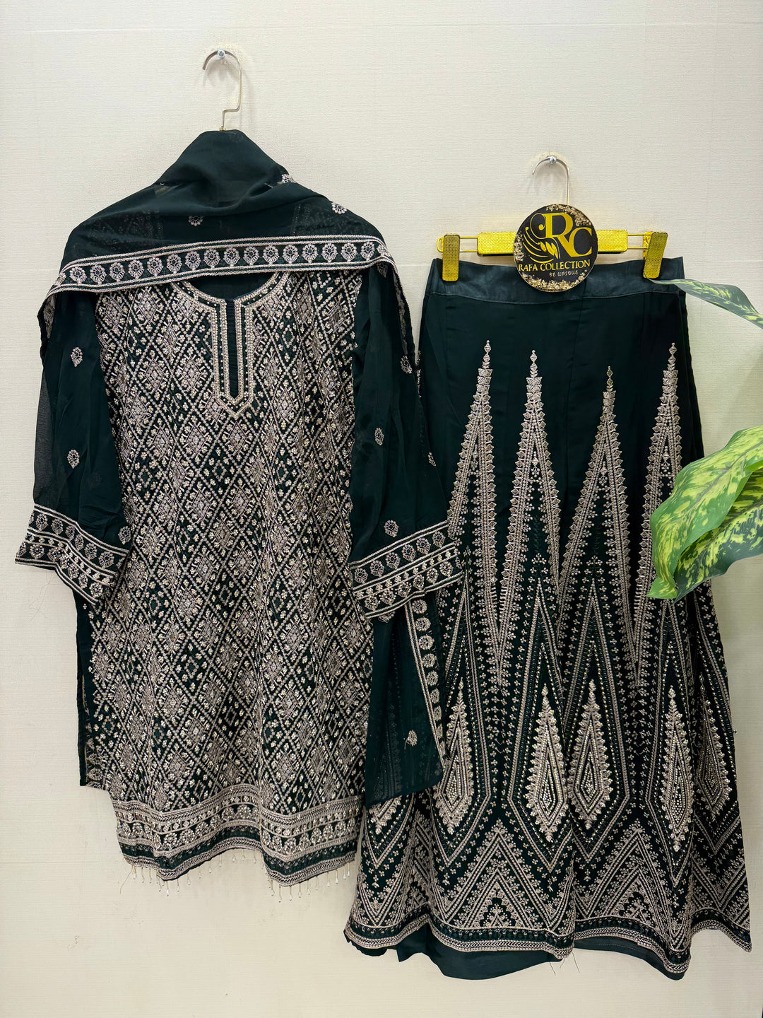 Pakistani plazzo suits 2819