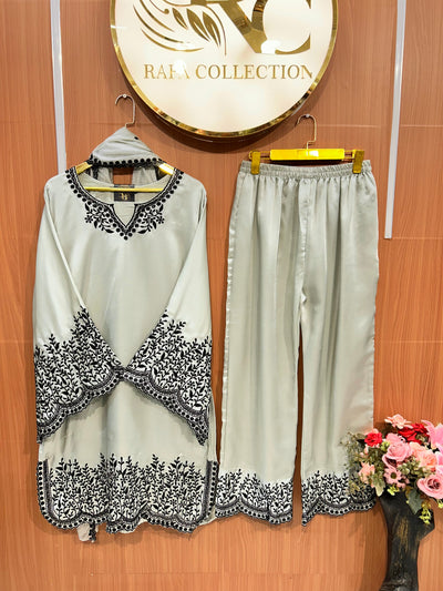 Royal Embroided suits 2655