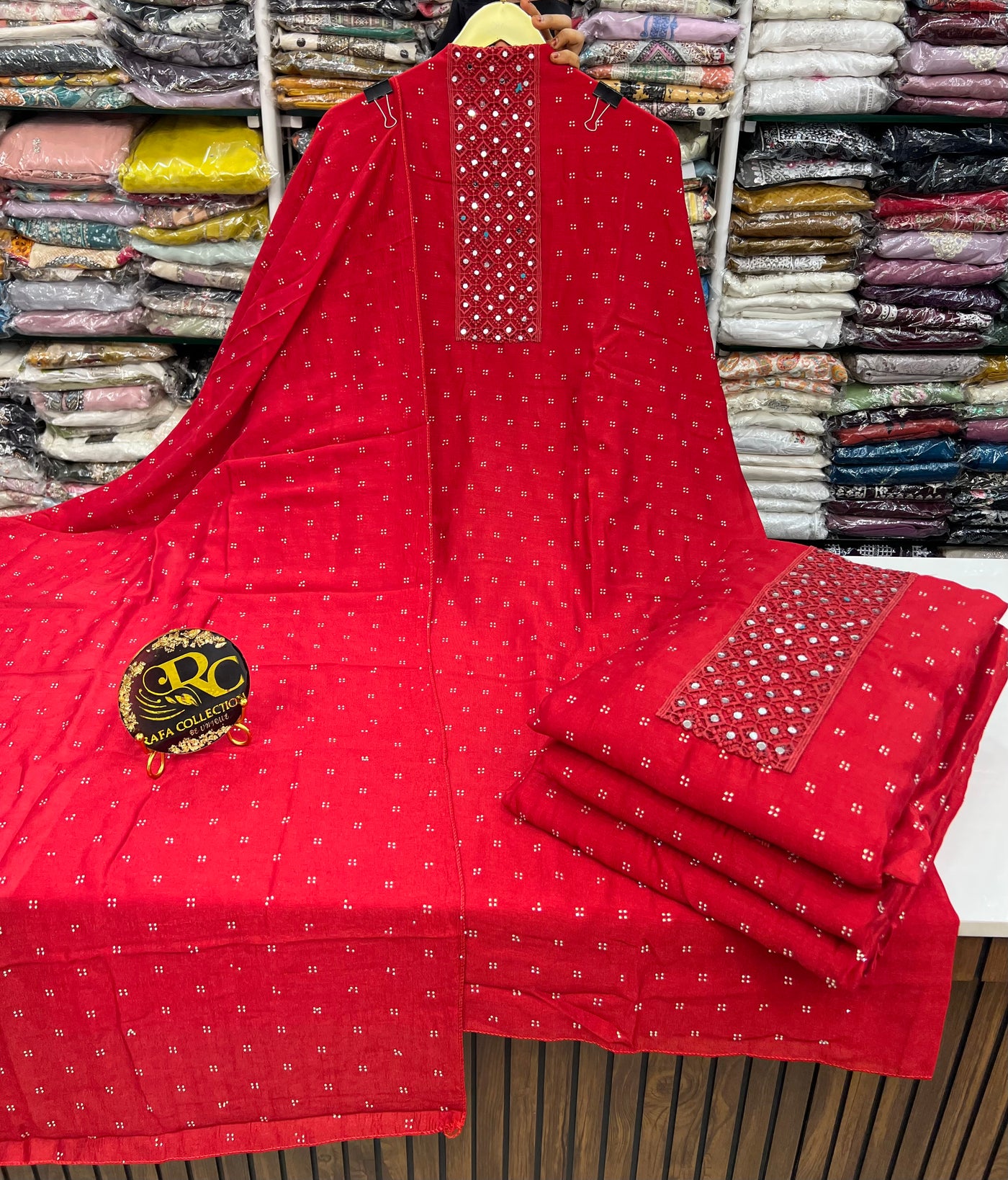 Red special Unstitched suits 90932