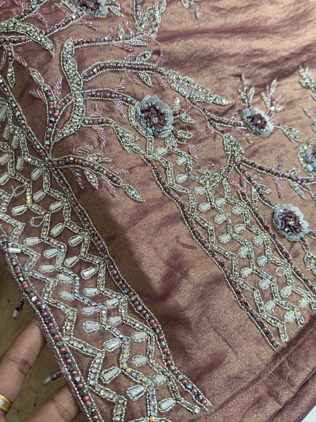 Pakitani handwork suits