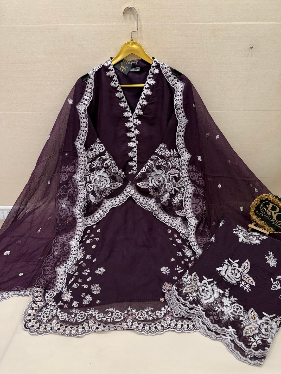 Pakistani Embroided luxe edit 29071