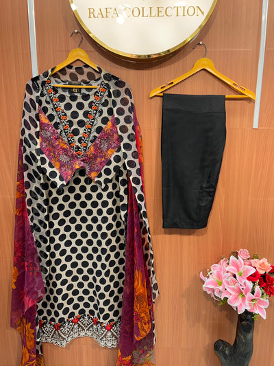 Pakistani formals suit 2628