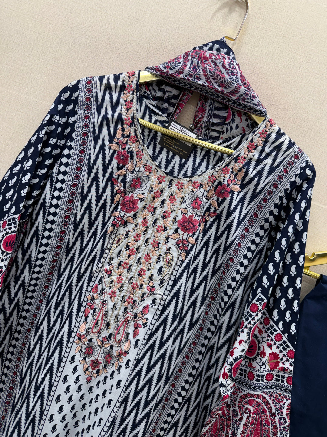 The hermitage cotton embroided suits