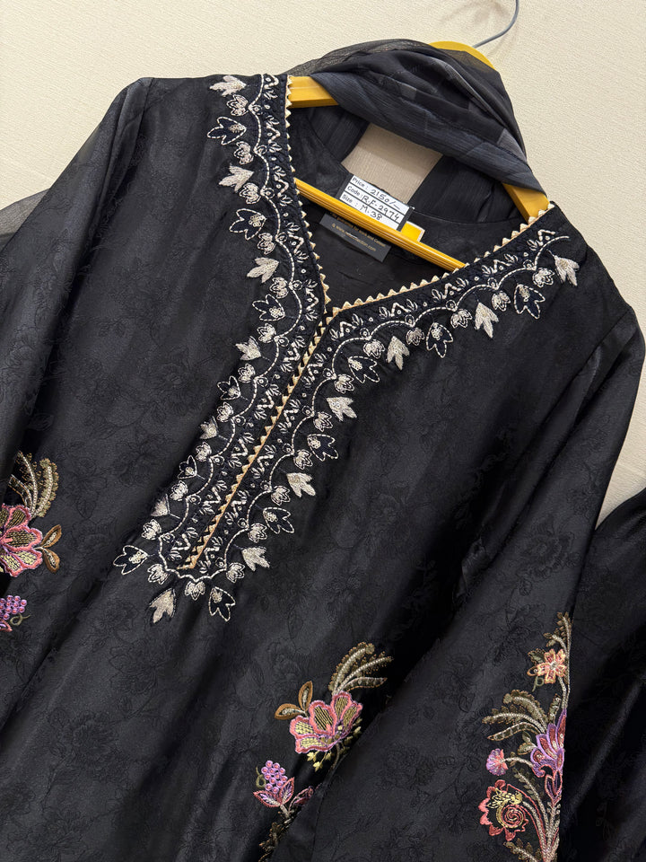 Embroidered Farshi Salwar