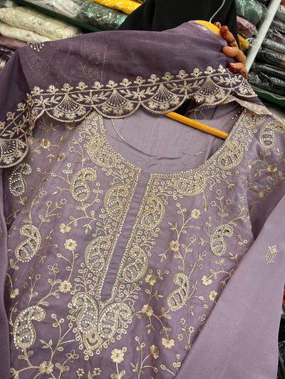 Pakistani party wear suits 17396