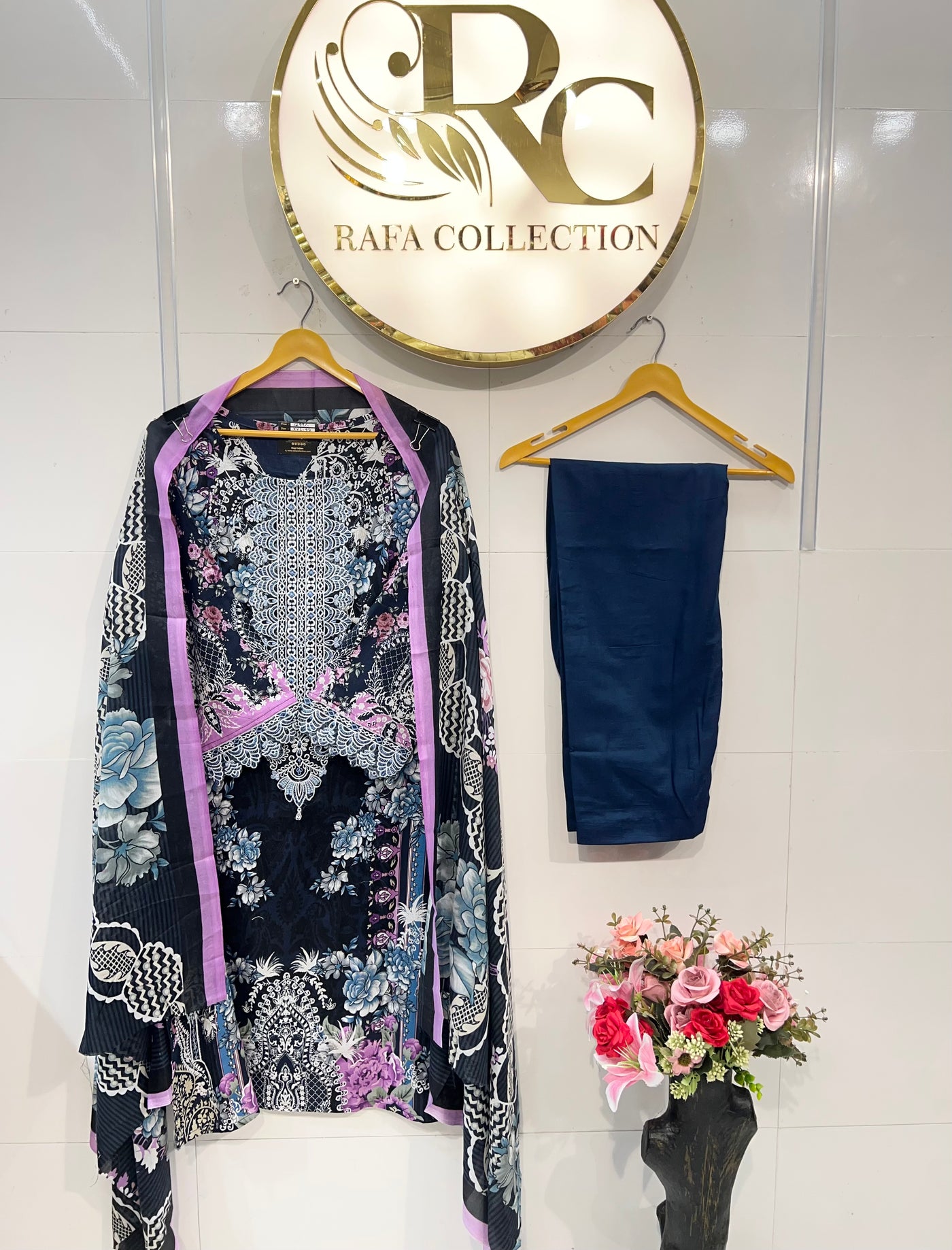 Pakistani embroided suit 1993