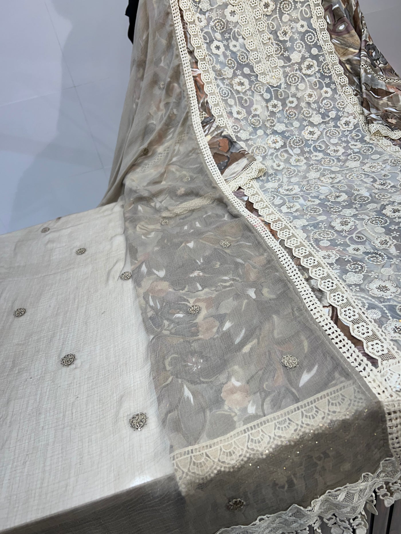 Cotton Handwork Suit 67280