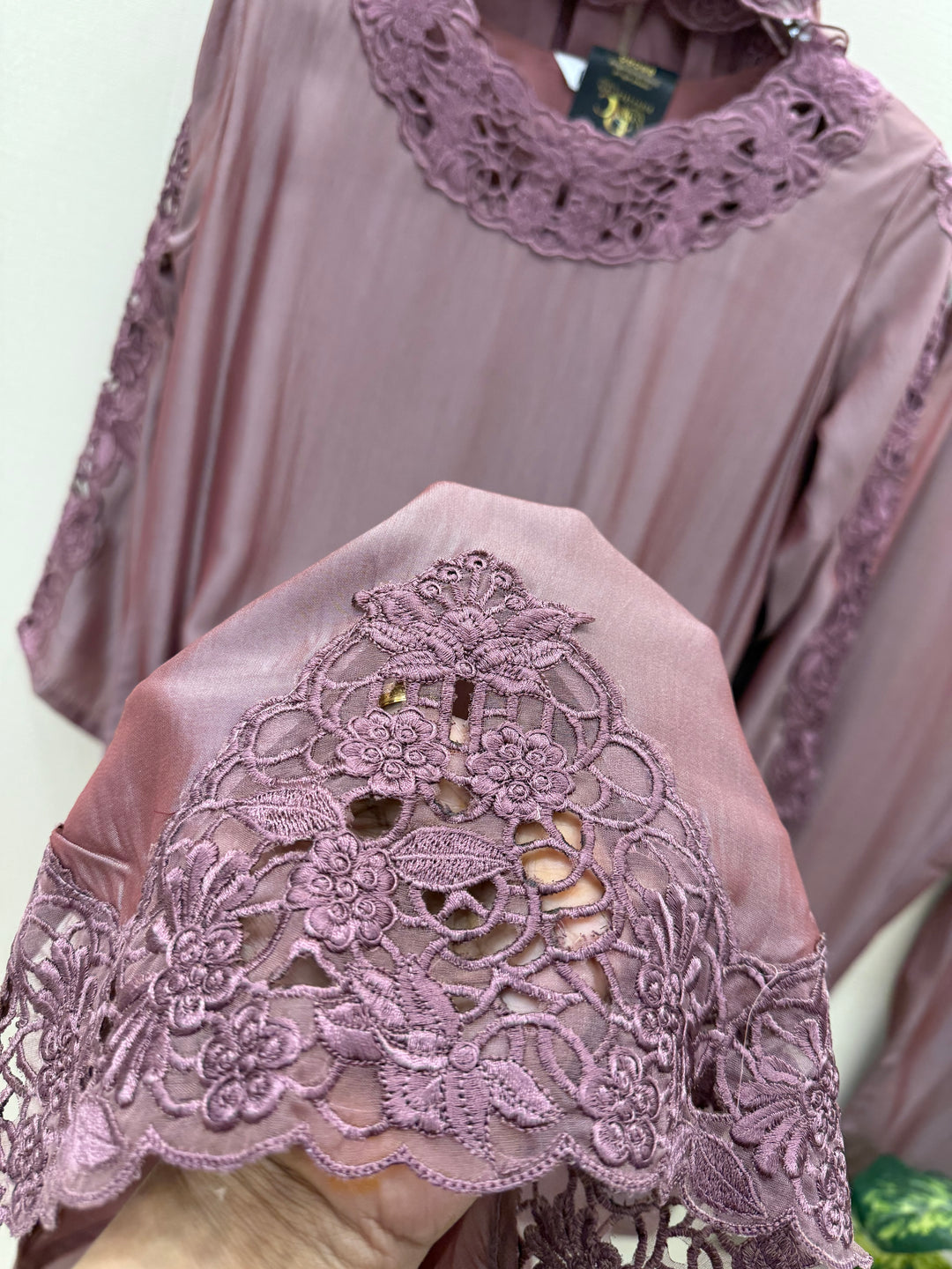 Pakistani Formals suits 3168