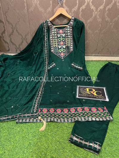 Embroided silk suit 174