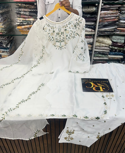 Pakistani Farshi salwar suits 2672