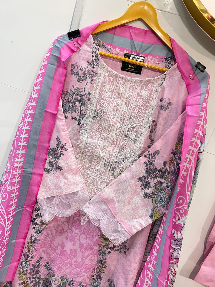 Pakistani embroided suit 1993