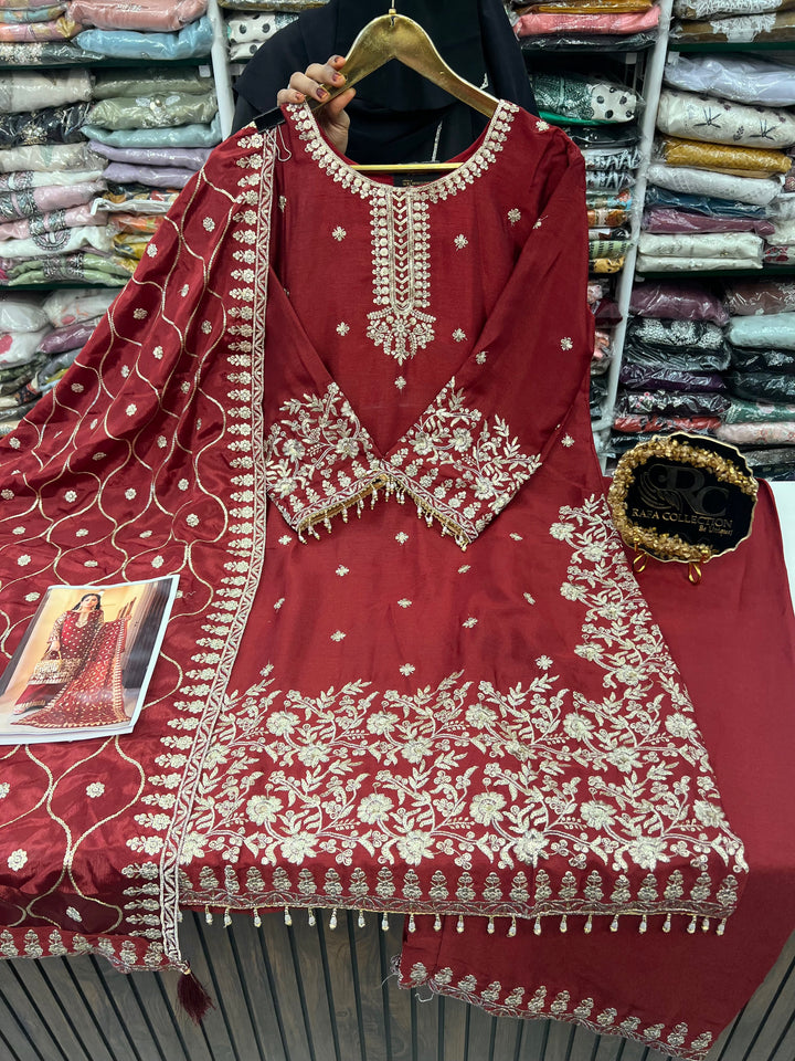 Party wear suits 3152