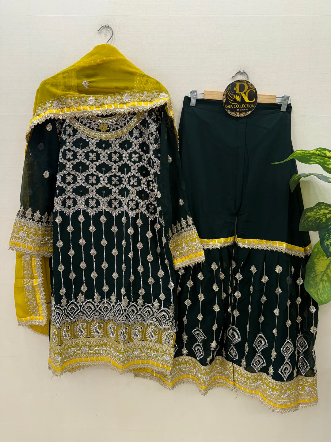 Pakistani garara suit