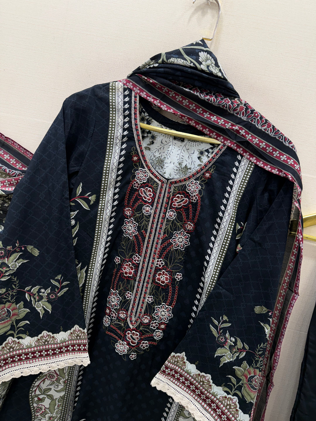 The hermitage cotton suits