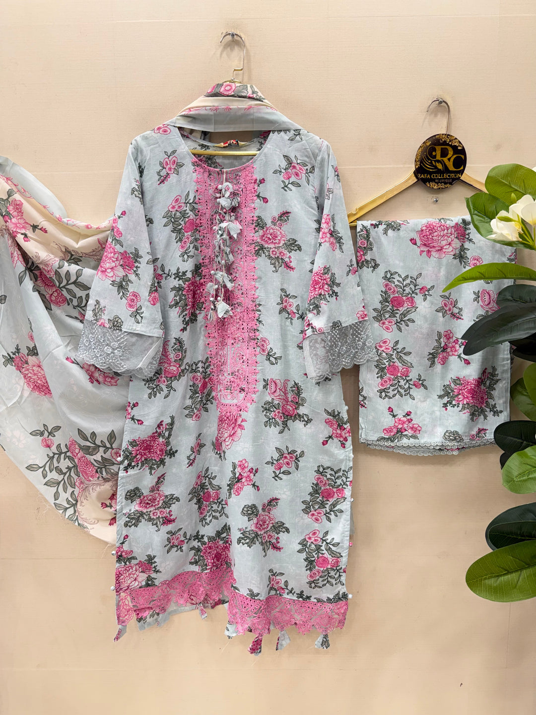 Embroided Pakistani suits