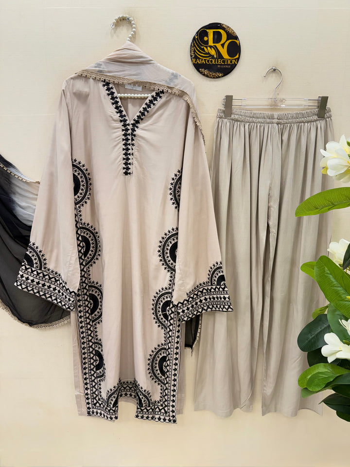 Pakistani Embroidered Suits