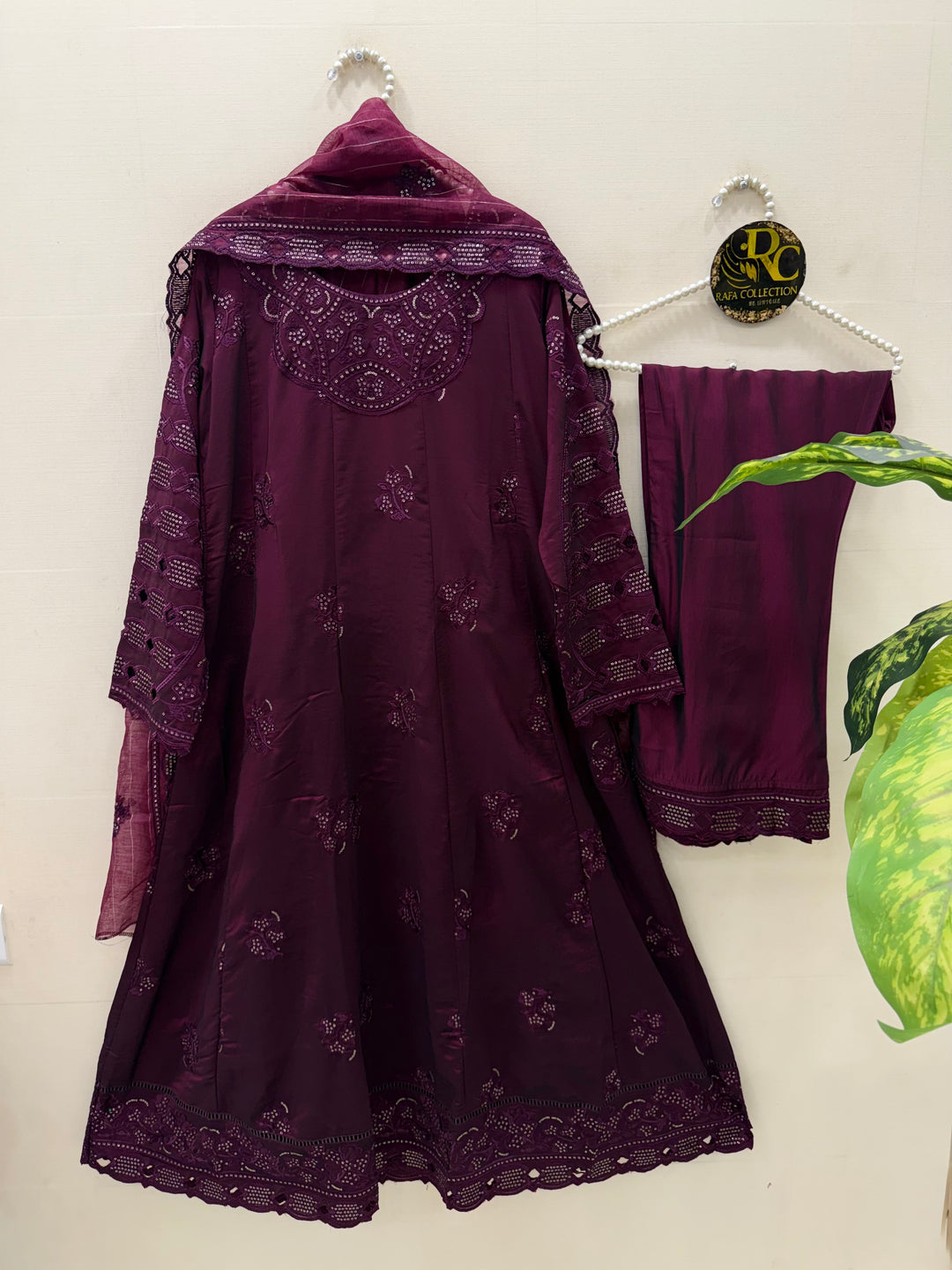 Premium cutwork long suit