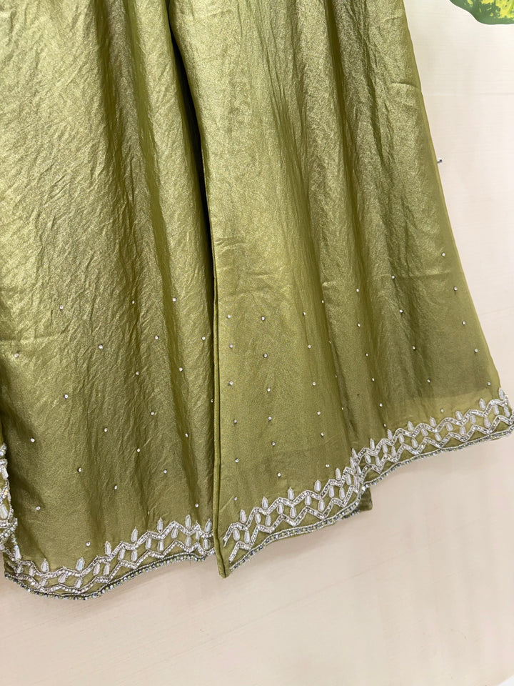 Pakitani handwork suits