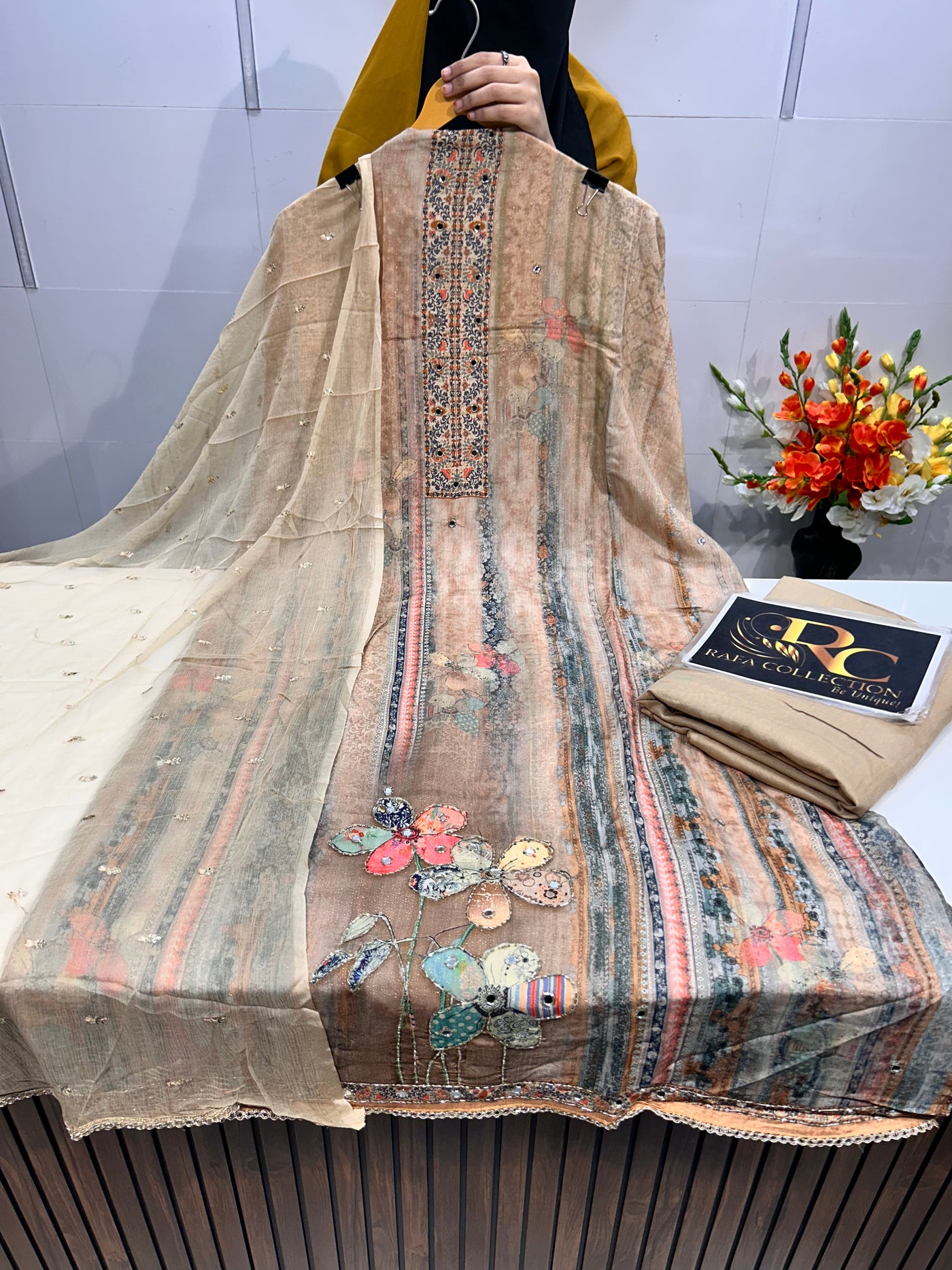 Muslin Suit 1654