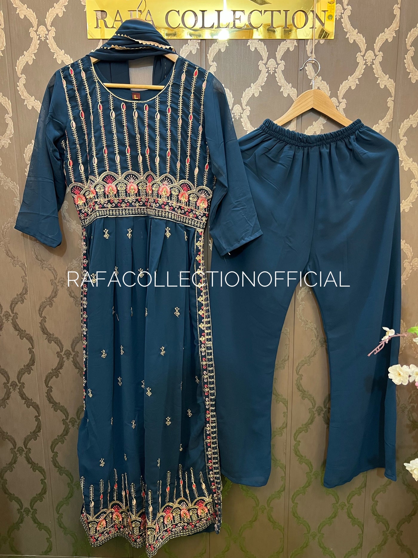 499/- SALE SUIT🤩