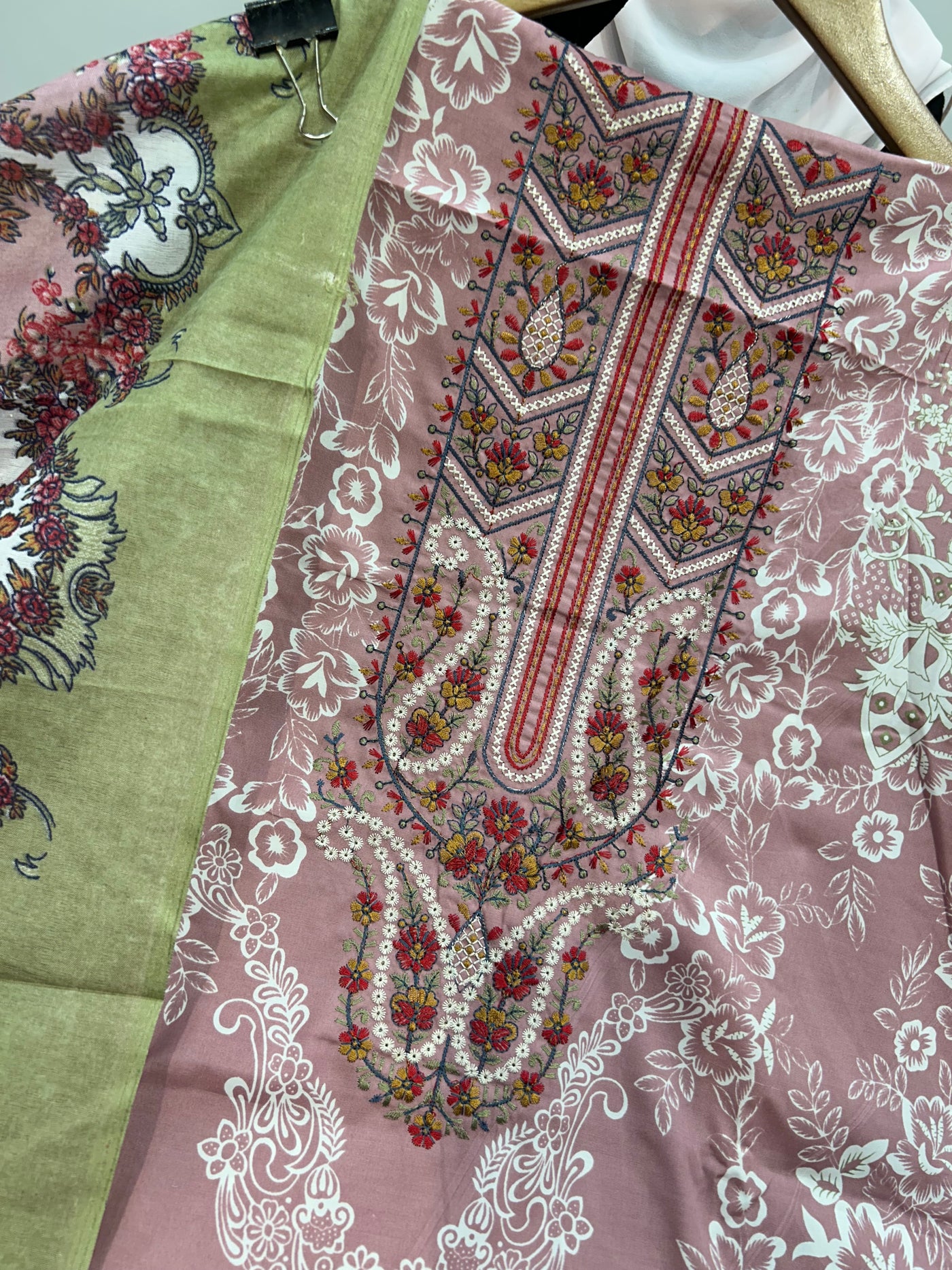 Semi Cotton embroided suit 1541