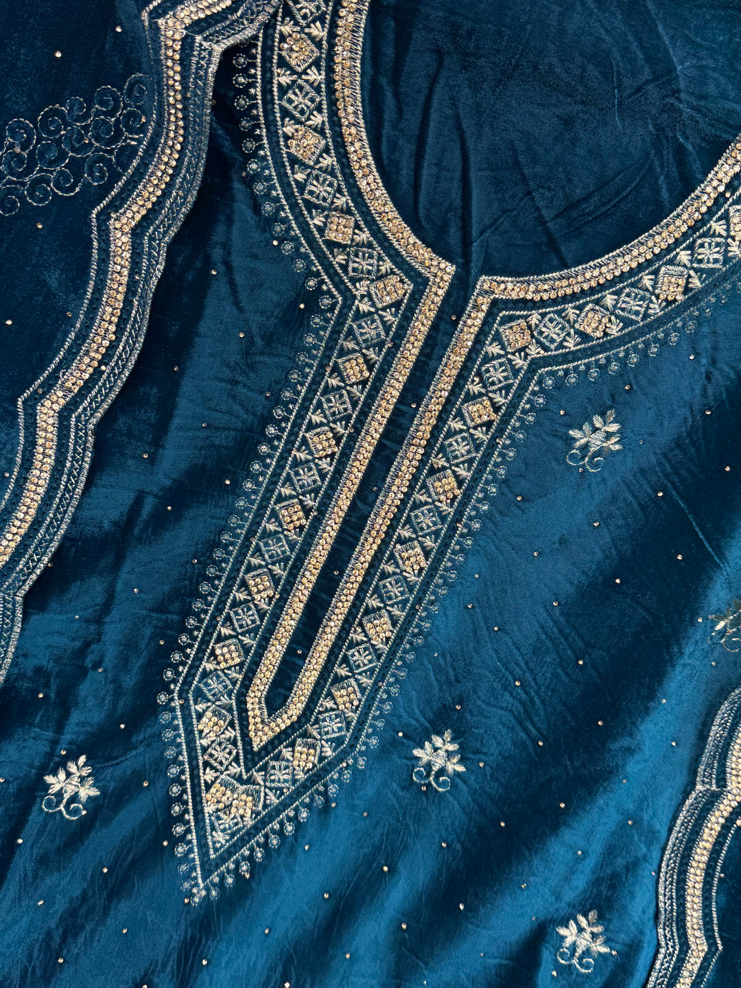 Velvet Embroidered Suit 16533