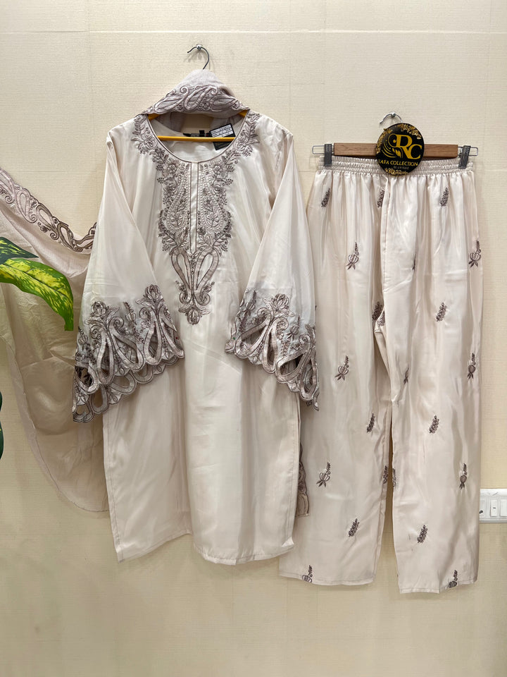 Pakistani Formals suits 3000