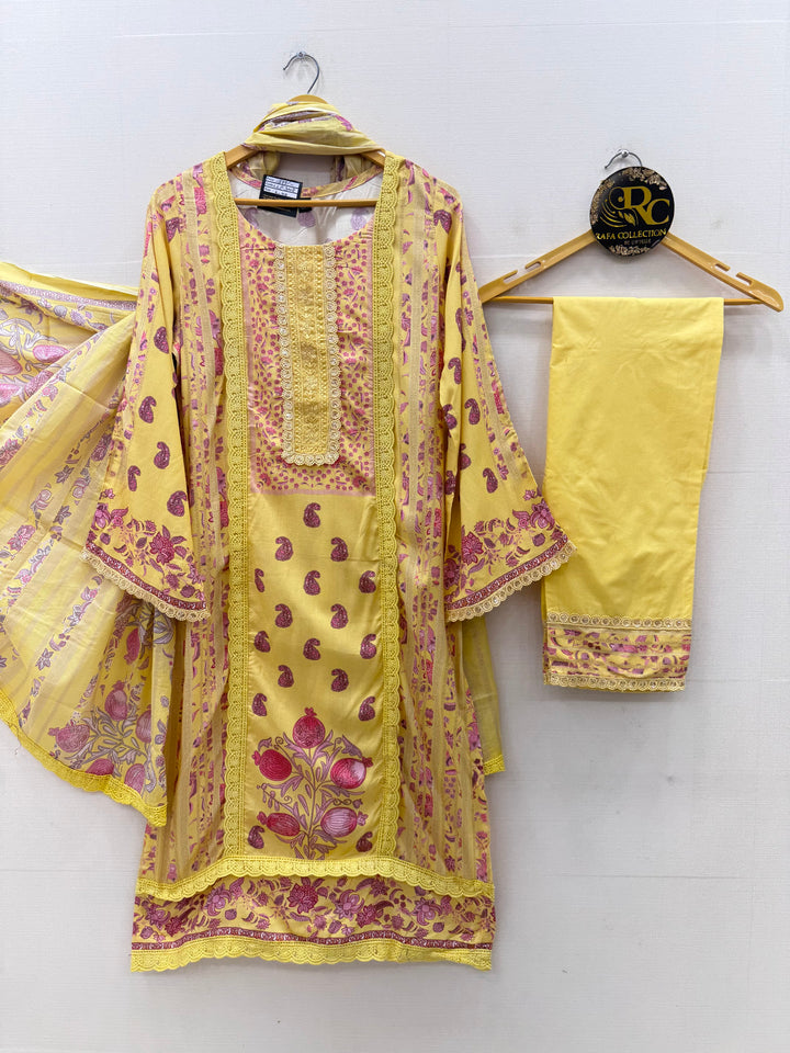 The Hermitage lawn suits 3008