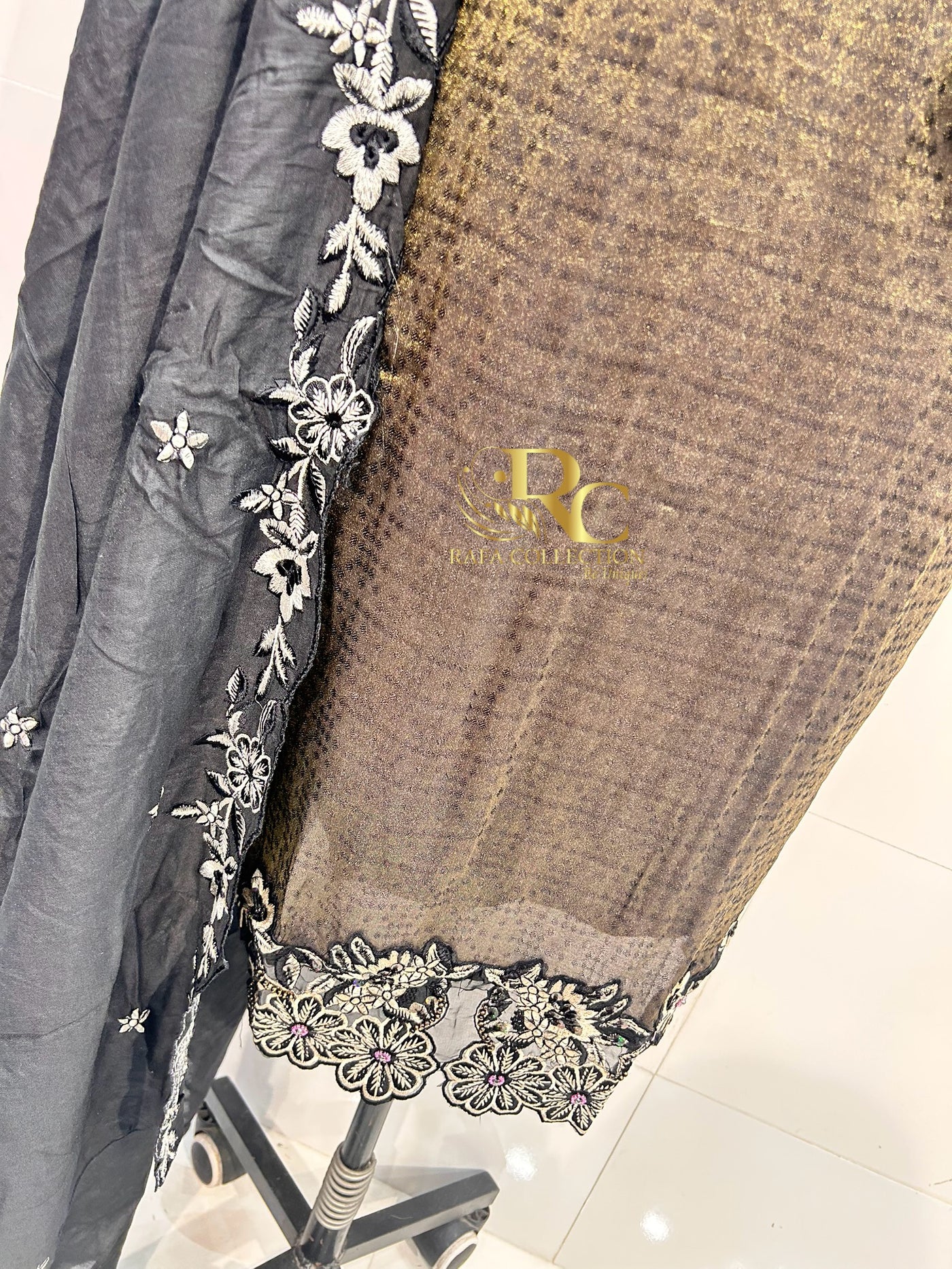 Karachi Suit 1510