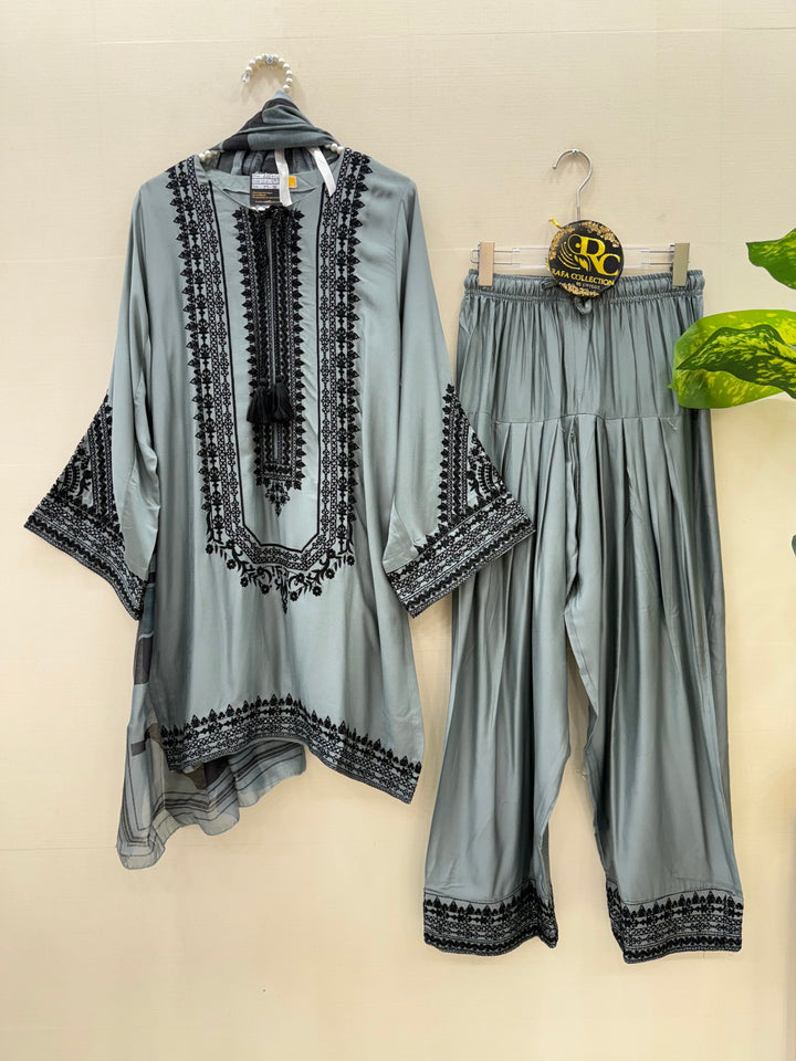 Embroidered Farshi suits