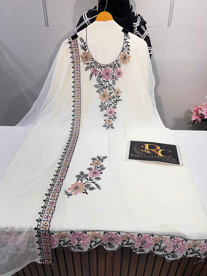 Organza embroidery suit 0062