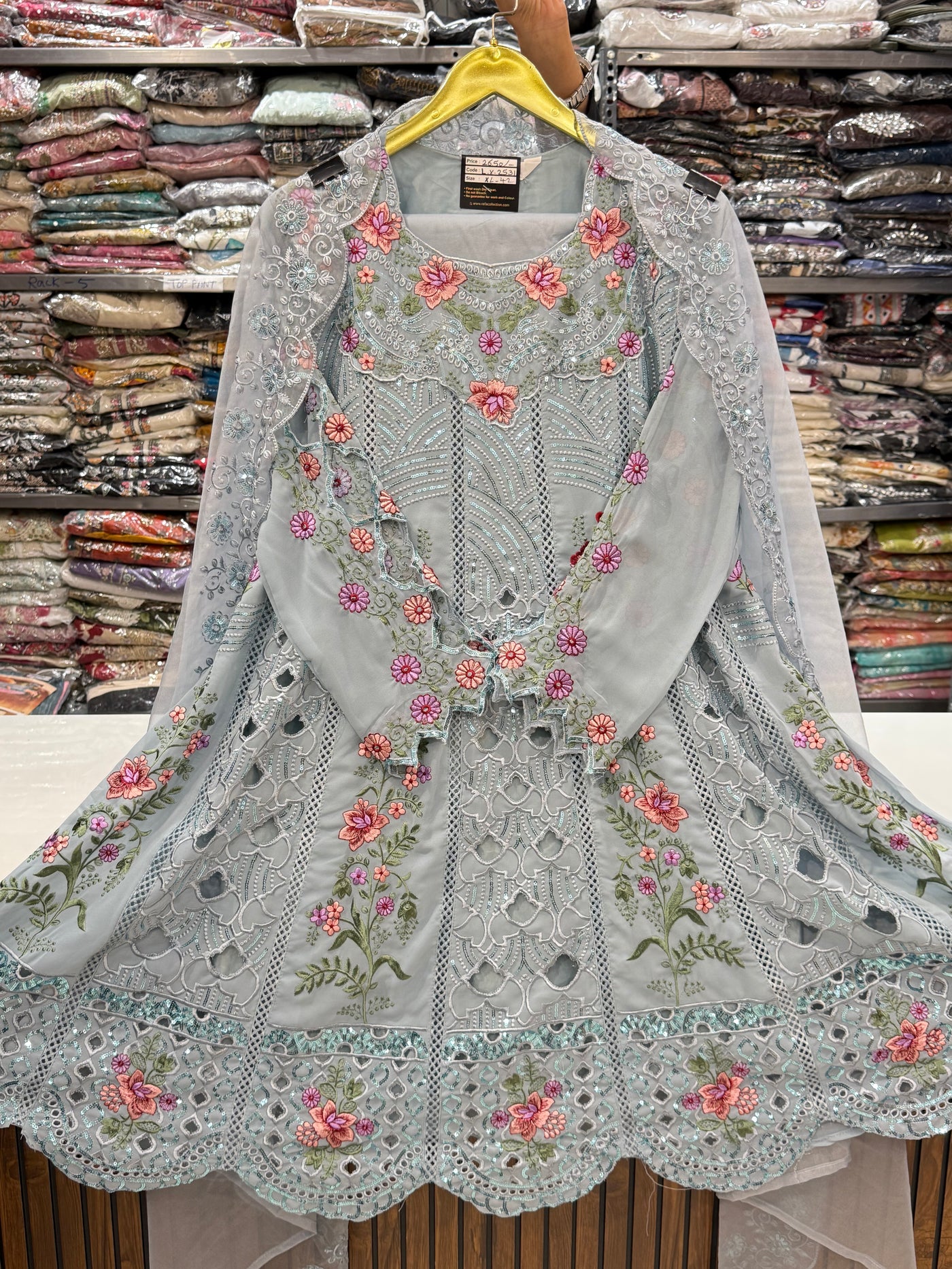 Premium pakistani suits 2531