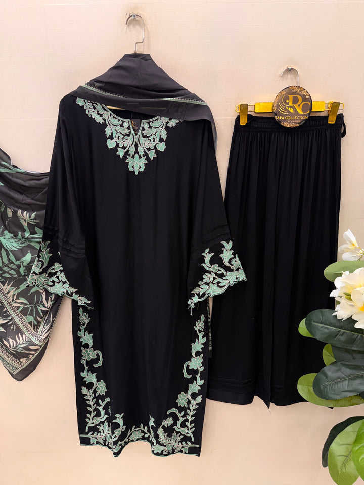 Pakistani Formal Suits