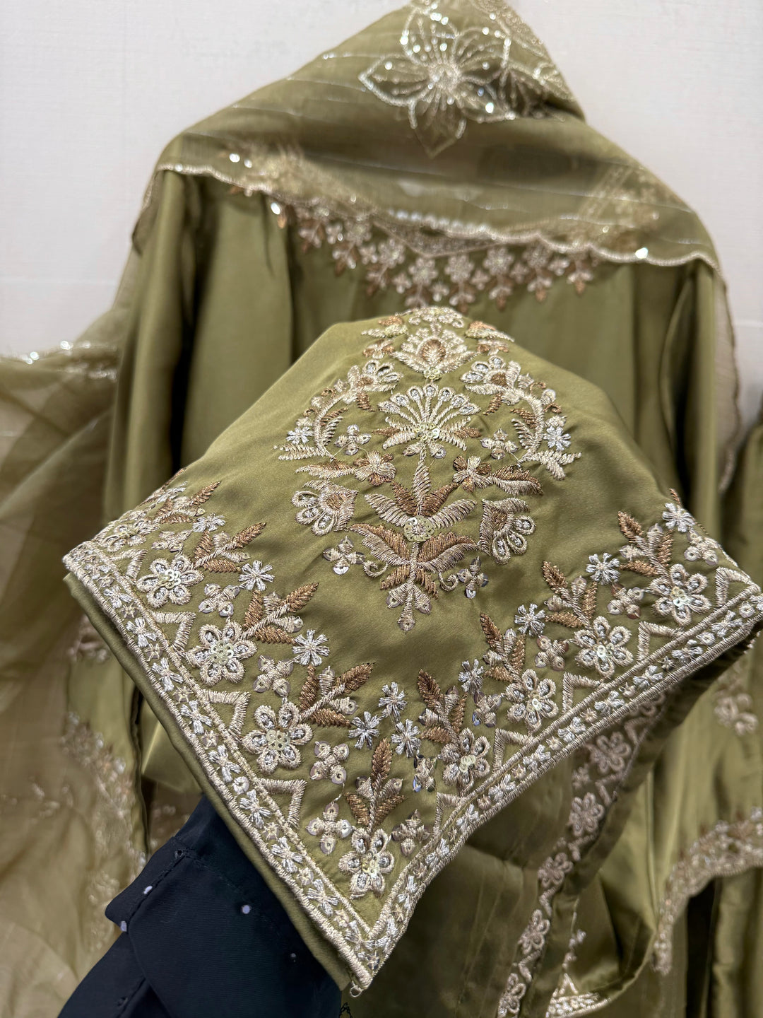 Pakistani plazzo ethnic suits for women