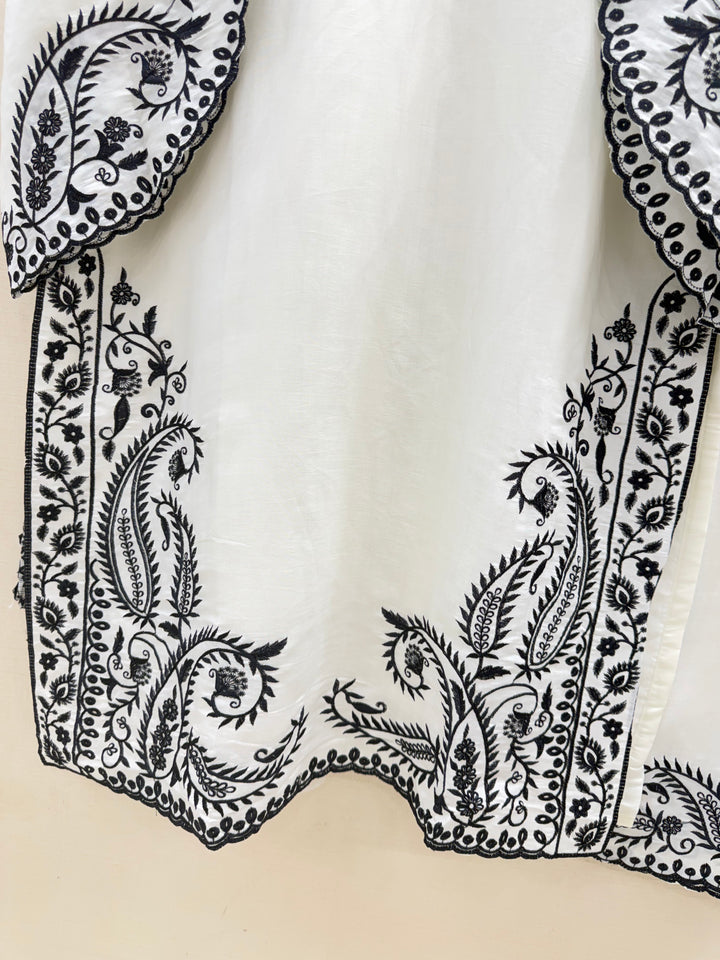 Pakistani embroidered suits 1086