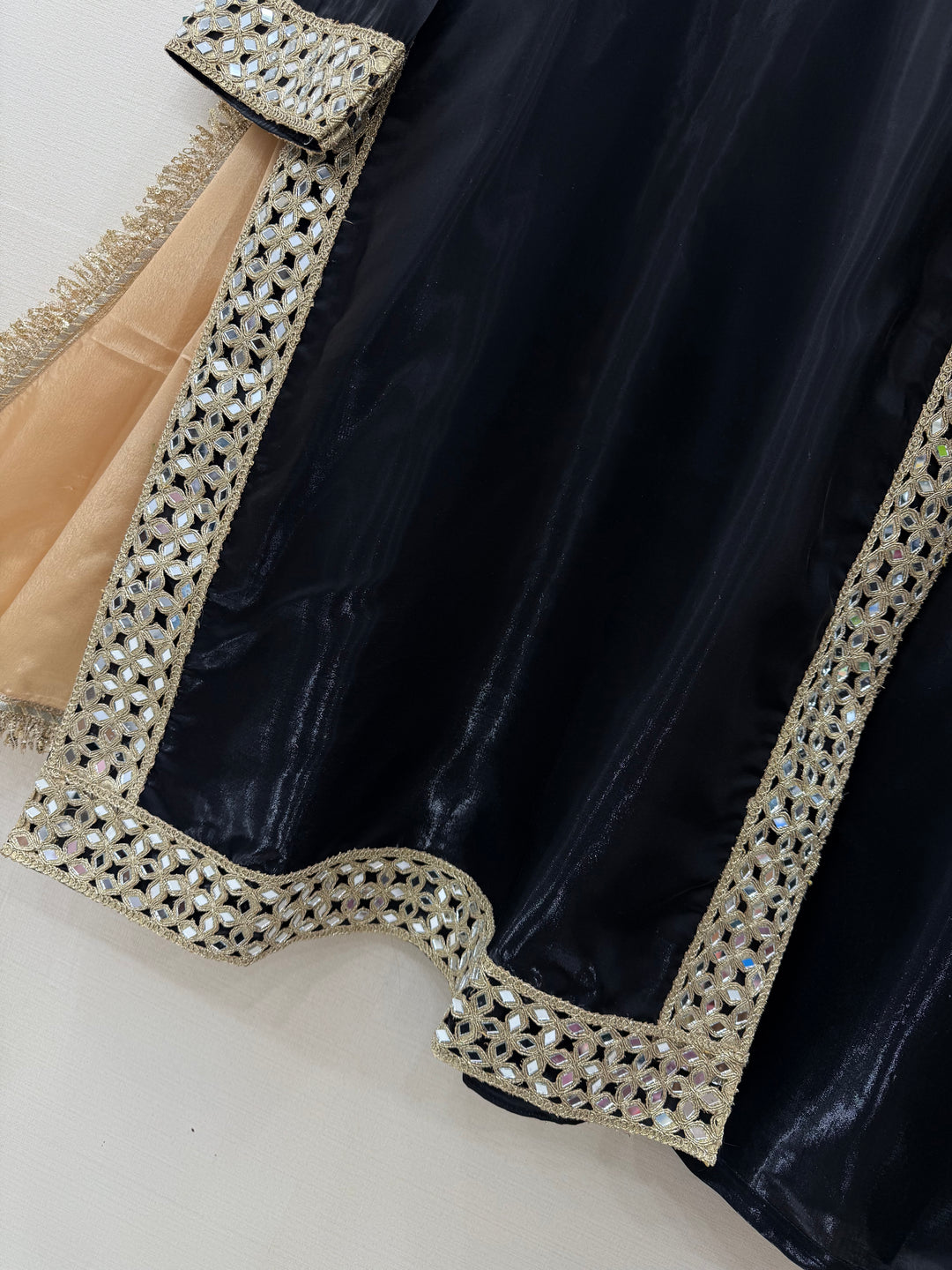 Shimmer mirror Suits