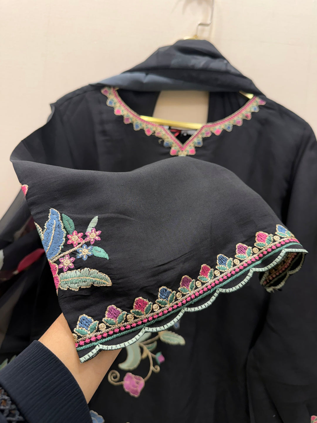 Cotton embroidered suits