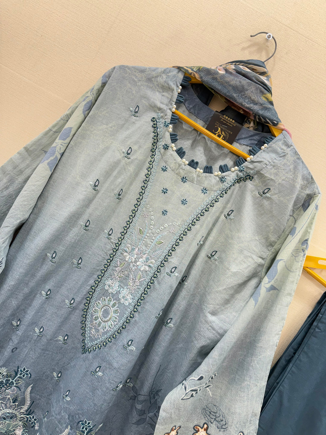 Embroided cotton Suits 2575