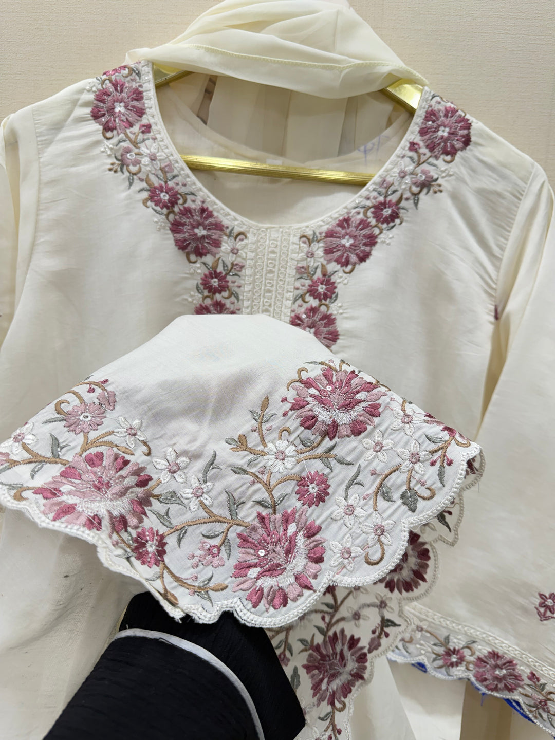 Cotton Embroided suits 005
