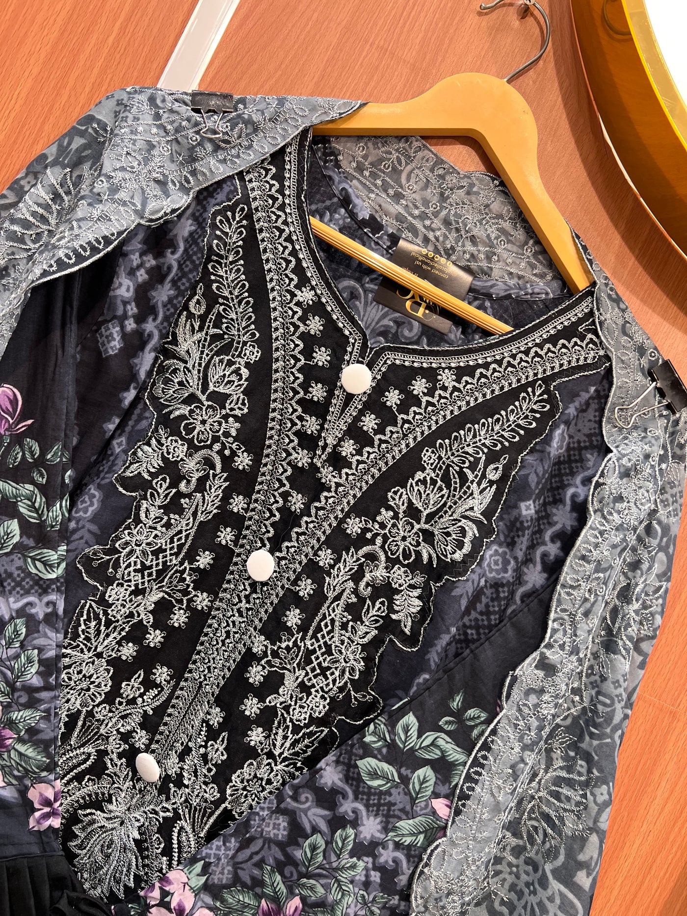Pakistani formals 2545